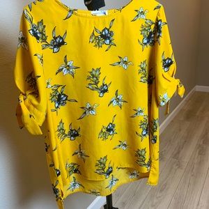 Everleigh short sleeve blouse-M